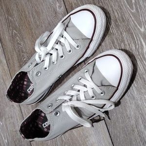 Converse womens grey canvas sneakers with purple accents. Size 7